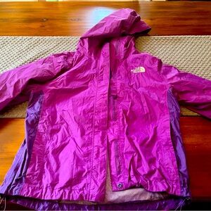 Women’s purple northface rainshell